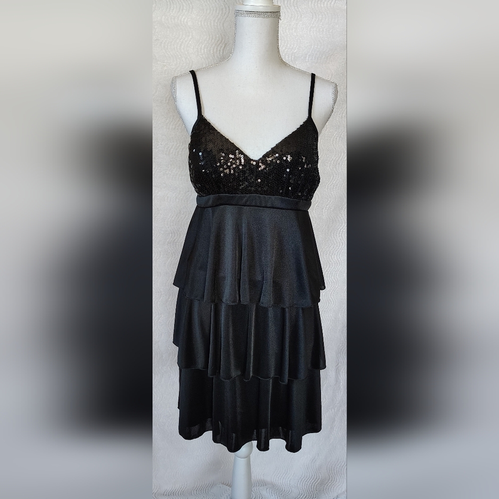Women's Sequin Black Dress Size L V Neck Spaghetti Strap Dress Tiered Layered